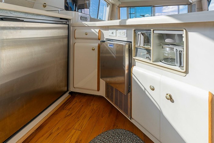 1995 Sea Ray 55 Sedan Bridge Photo 47 sur 59