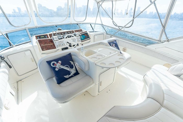 1995 Sea Ray 55 Sedan Bridge Photo 52 sur 59