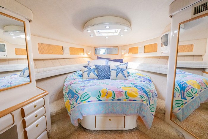 1995 Sea Ray 55 Sedan Bridge Photo 21 sur 59