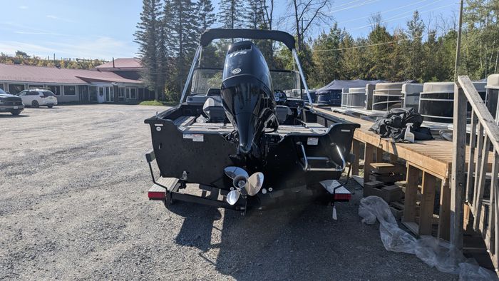 2025 Smoker Craft Adventure 188 DC Pro Contour Suzuki DF175 Photo 7 sur 32