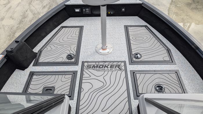 2025 Smoker Craft Adventure 188 DC Pro Contour Suzuki DF175 Photo 27 sur 32