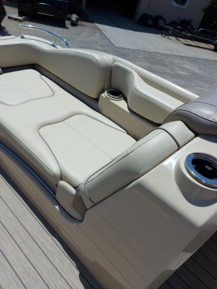 2017 Sylvan S-3 Photo 8 of 10