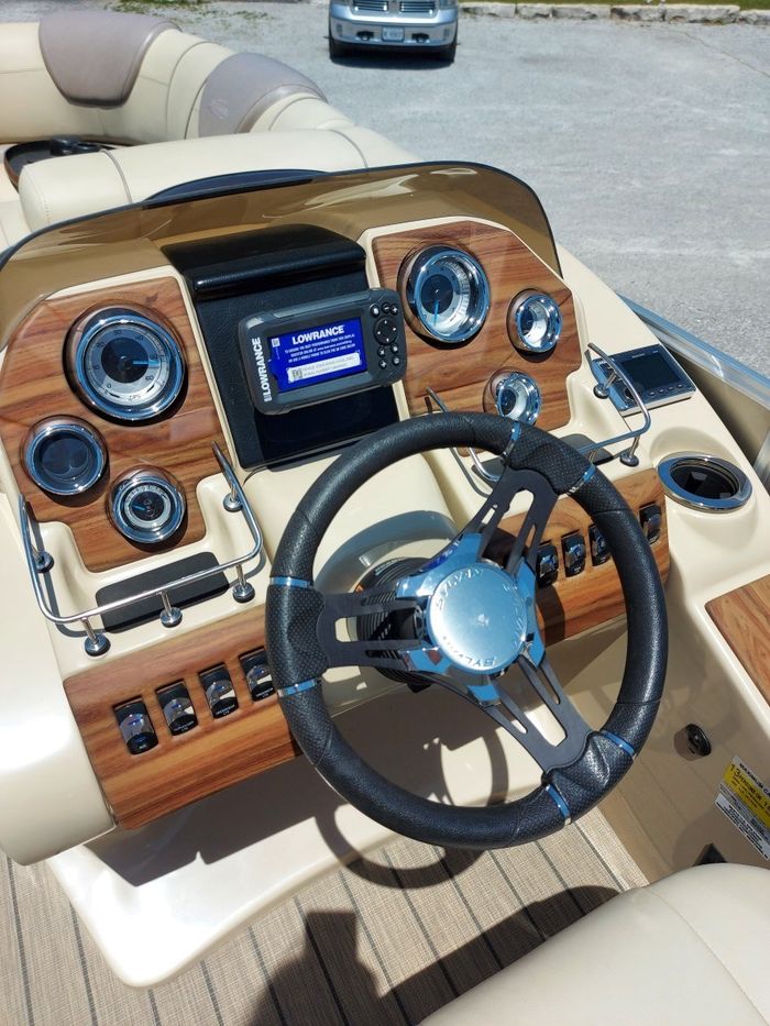 2017 Sylvan S-3 Photo 2 of 10