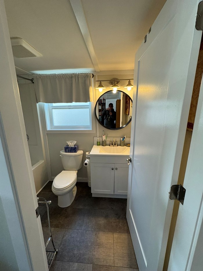 2020 Custom 1 Bedroom, 2 Bathroom Floathome Photo 29 sur 59