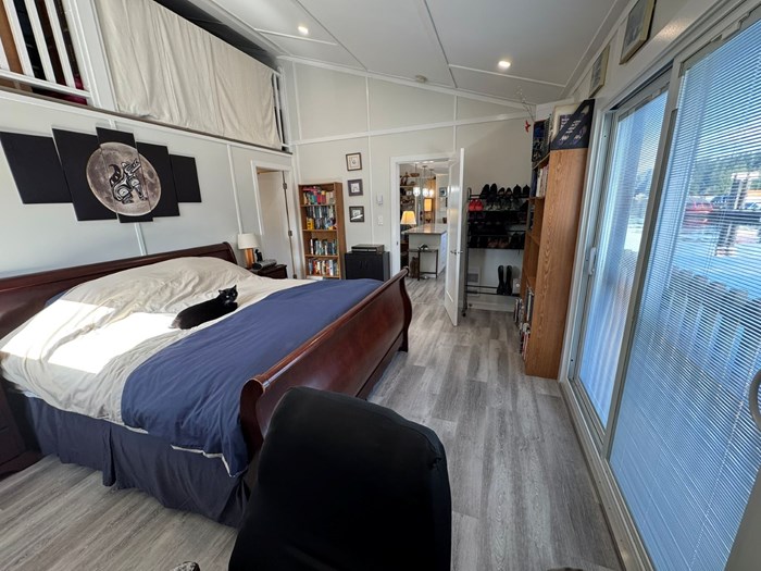 2020 Custom 1 Bedroom, 2 Bathroom Floathome Photo 21 sur 59