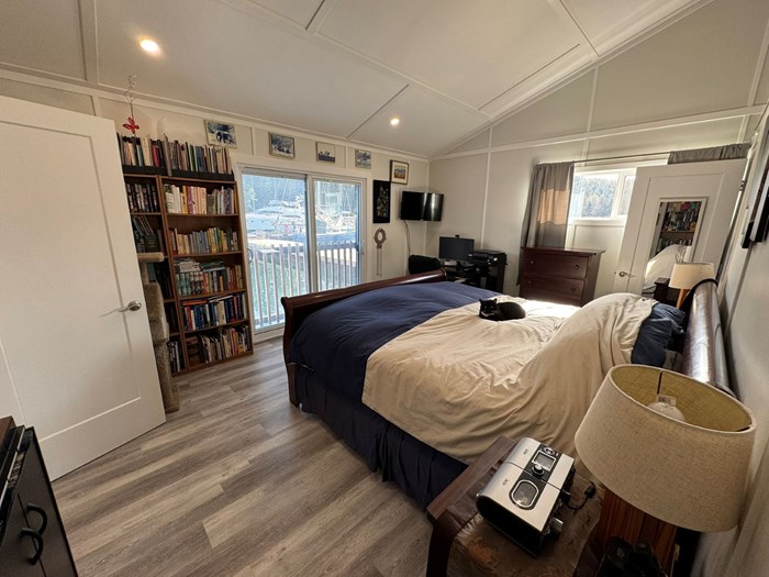 2020 Custom 1 Bedroom, 2 Bathroom Floathome Photo 24 sur 59