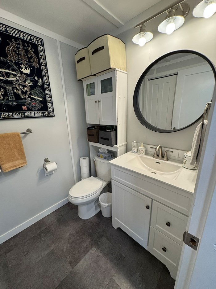 2020 Custom 1 Bedroom, 2 Bathroom Floathome Photo 33 sur 59