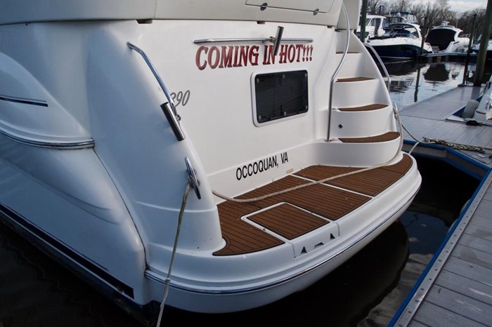 2005 Sea Ray 390 Motor Yacht Photo 34 sur 42