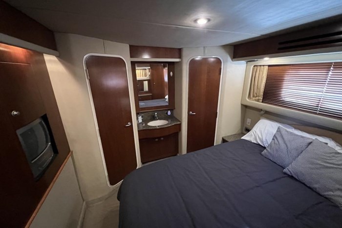 2005 Sea Ray 390 Motor Yacht Photo 31 sur 42