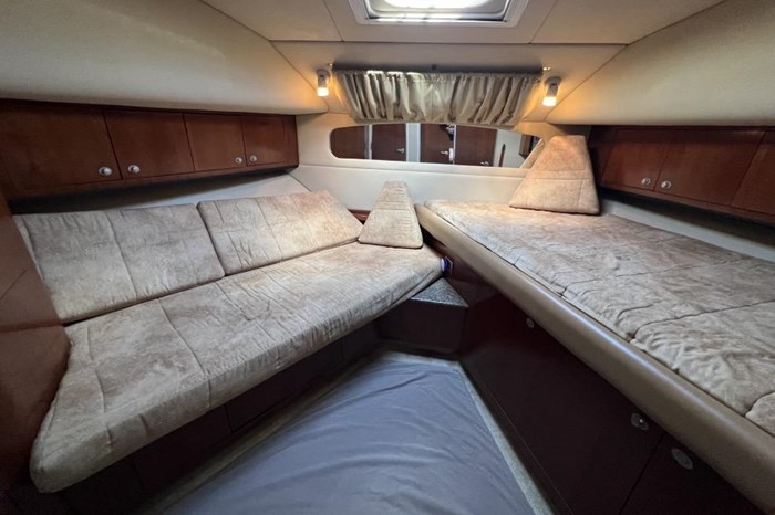 2005 Sea Ray 390 Motor Yacht Photo 32 sur 42