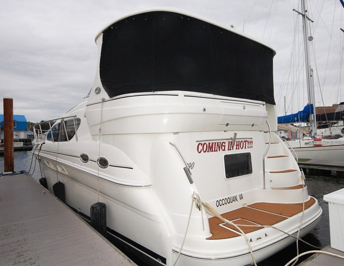 2005 Sea Ray 390 Motor Yacht Photo 38 sur 42