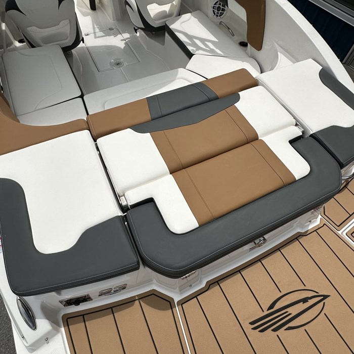 2025 CHAPARRAL 23 SSi Photo 6 sur 24