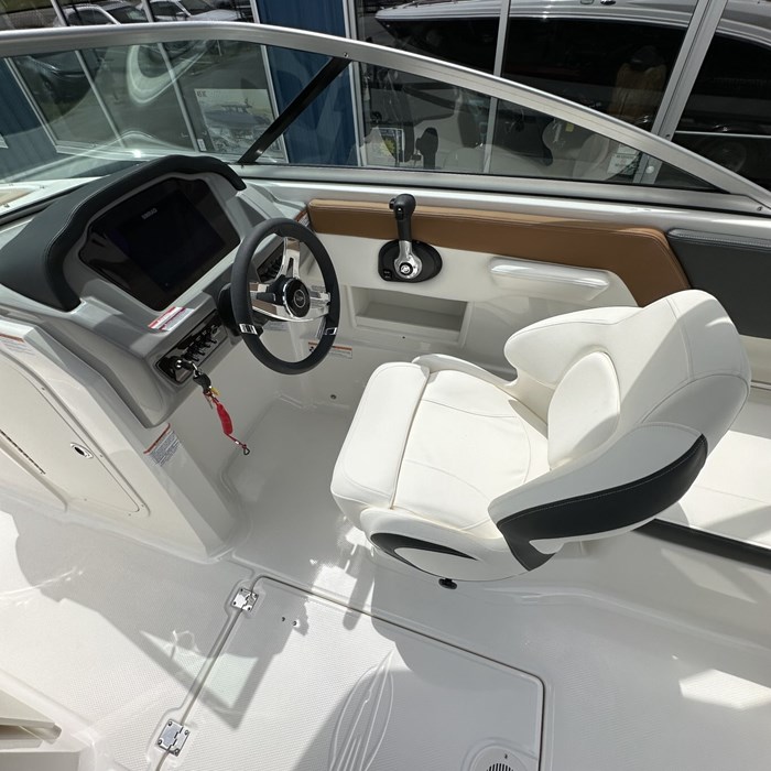 2025 CHAPARRAL 23 SSi Photo 14 sur 24