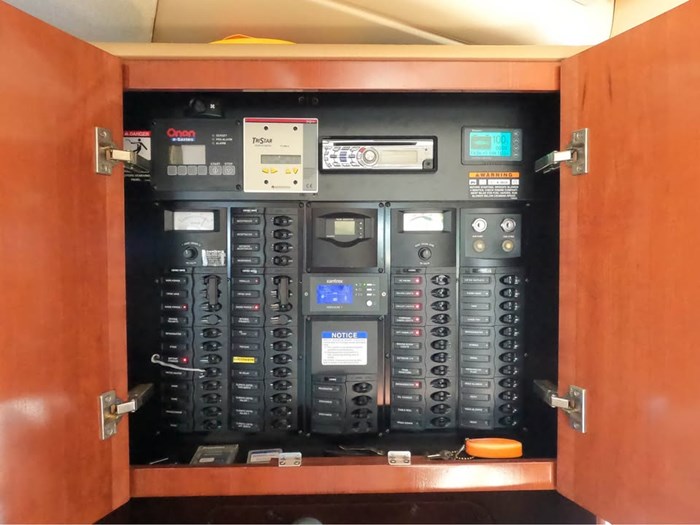 2008 Meridian DIESEL 411 Photo 15 sur 16