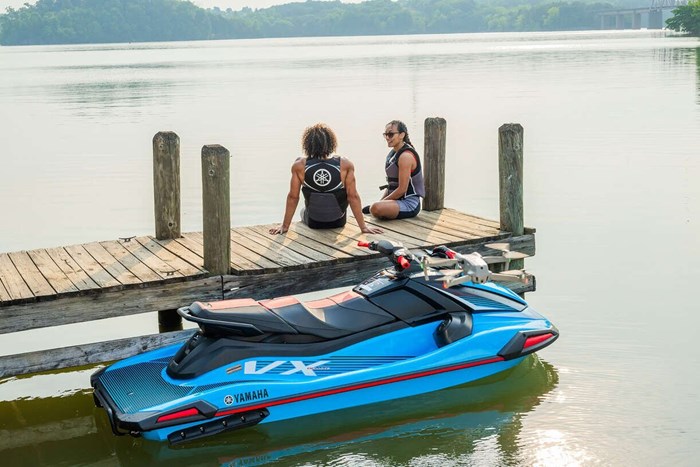 2024 Yamaha VX DELUXE w/audio Black/Deepwater Blue Photo 5 of 10