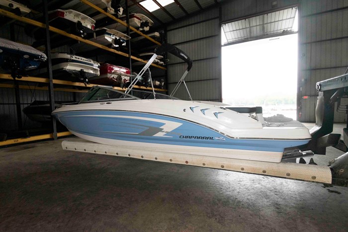 2022 Chaparral 23 SSi Photo 2 sur 15