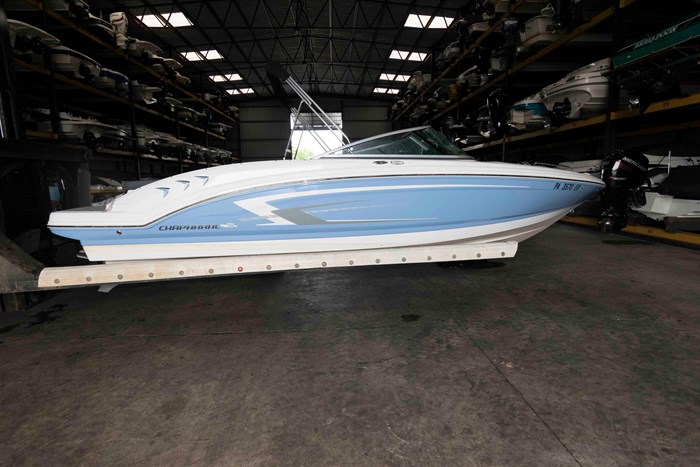 2022 Chaparral 23 SSi Photo 3 sur 15