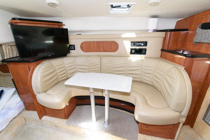 2004 Rinker Fiesta Vee 312 Photo 19 sur 24