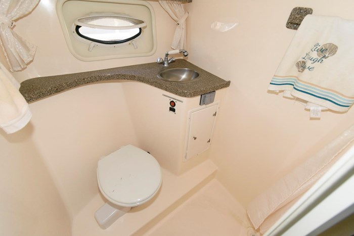 2004 Rinker Fiesta Vee 312 Photo 23 sur 24