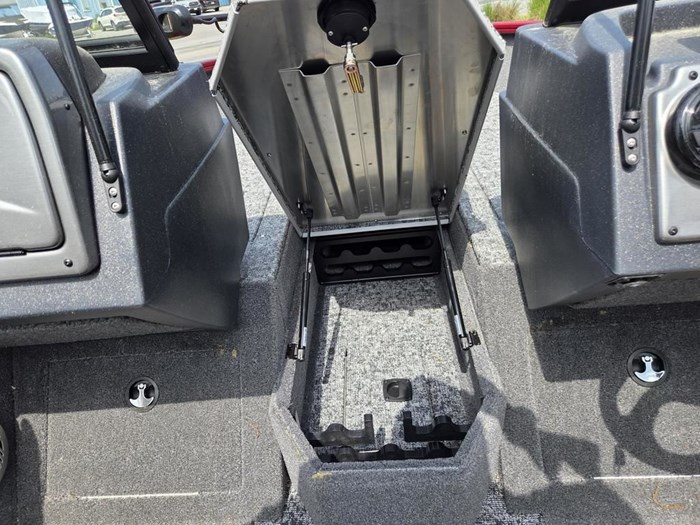 2025 Tracker PG V175 CB Photo 11 sur 13