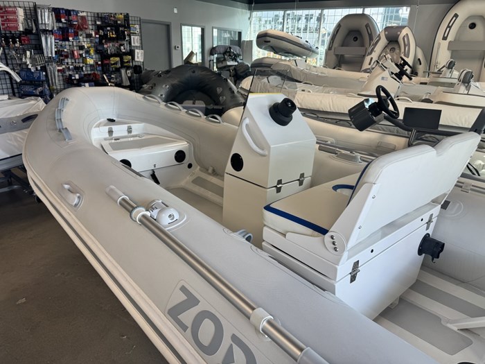 2024 Zodiac Nomad 3.6 with Console Photo 4 sur 5