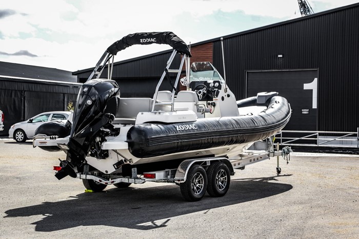 2025 Zodiac MEDLINE 6.8 Photo 6 sur 32