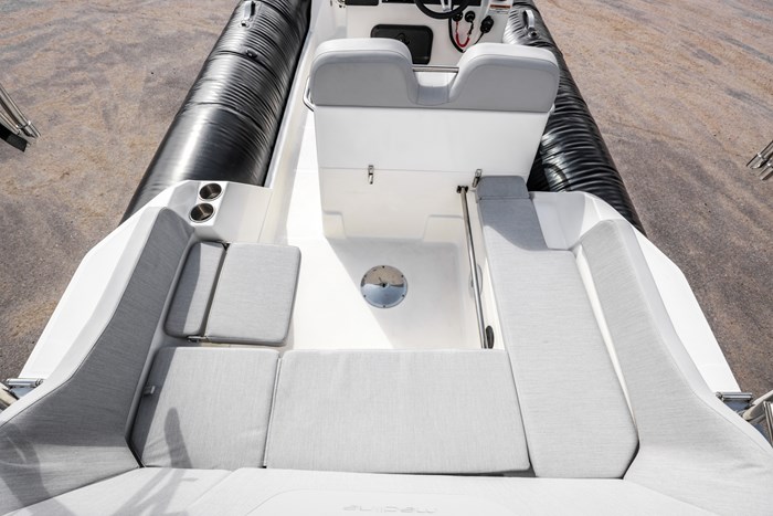 2025 Zodiac MEDLINE 6.8 Photo 12 sur 32