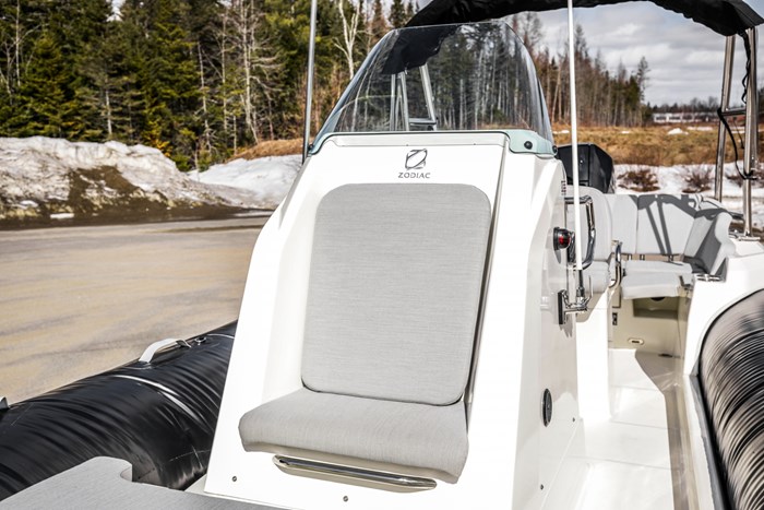 2025 Zodiac MEDLINE 6.8 Photo 23 sur 32