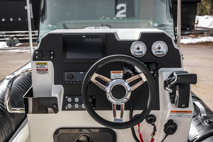 2025 Zodiac MEDLINE 6.8 Photo 18 sur 32