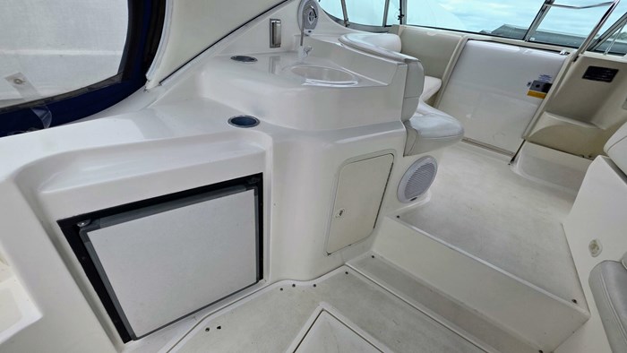 1999 Cruisers Yachts 3375 Esprit Photo 10 sur 40