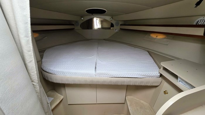 1999 Cruisers Yachts 3375 Esprit Photo 28 sur 40