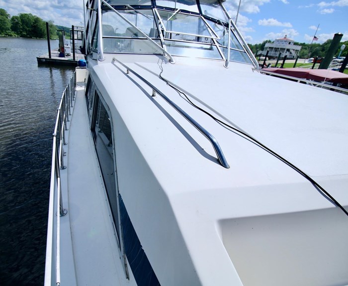 1986 Chris-Craft 381 Catalina Photo 2 sur 30