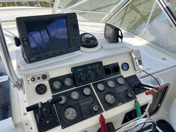 1986 Chris-Craft 381 Catalina Photo 6 sur 30