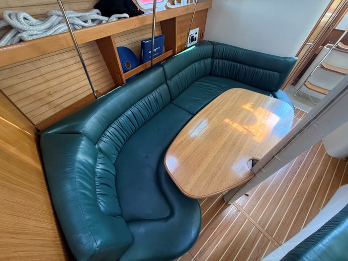 2003 Catalina 320 Photo 7 sur 60
