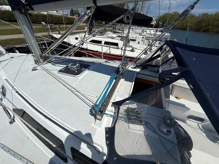 2003 Catalina 320 Photo 3 sur 60