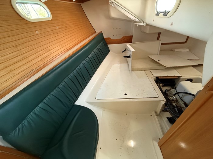 2003 Catalina 320 Photo 10 sur 60