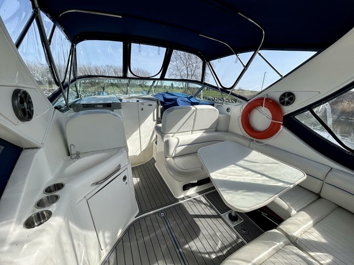 2007 Bayliner 305 SB Photo 6 sur 26