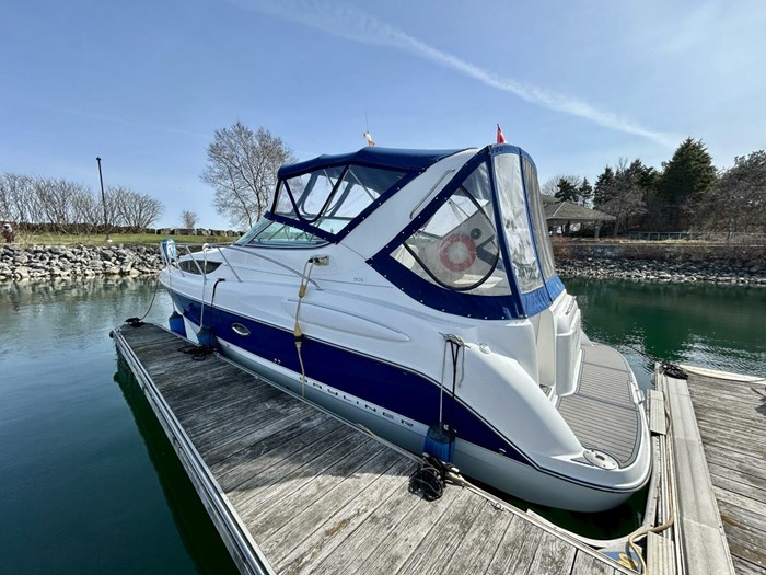 2007 Bayliner 305 SB Photo 3 sur 26