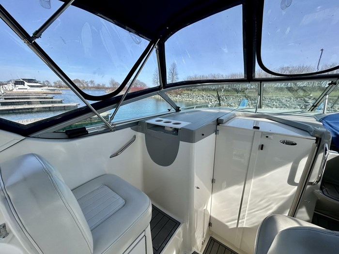 2007 Bayliner 305 SB Photo 9 sur 26