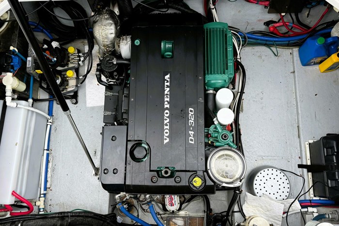 1999 Monaro 27 SE Hardtop Photo 7 sur 25