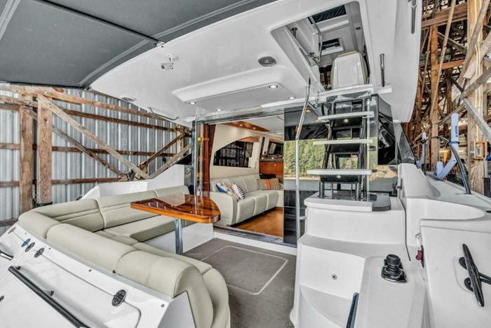 2015 Sea Ray 510 Fly Photo 12 sur 62