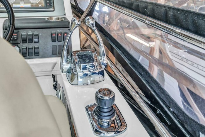 2015 Sea Ray 510 Fly Photo 16 sur 62