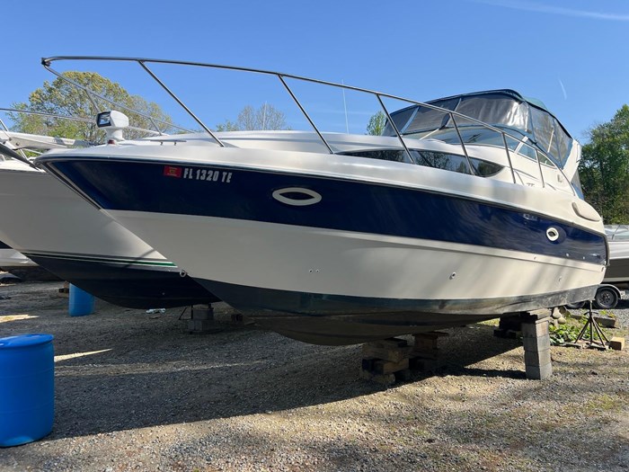 2006 Bayliner 305 Photo 4 sur 19