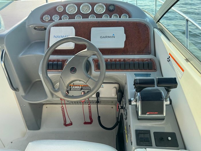 2006 Bayliner 305 Photo 7 sur 19
