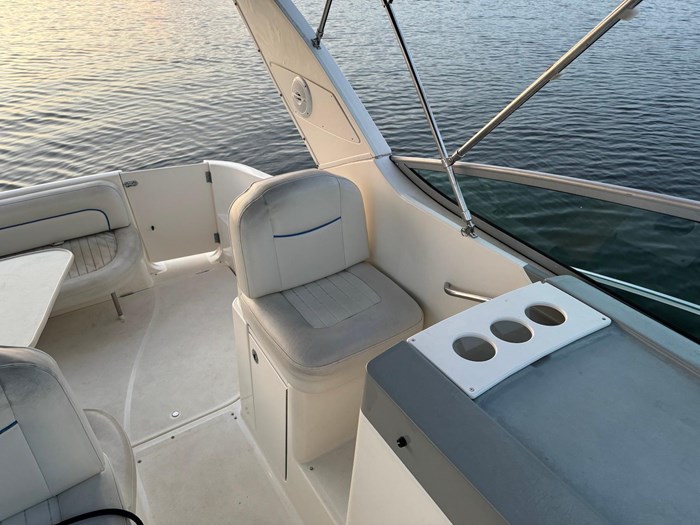 2006 Bayliner 305 Photo 5 sur 19