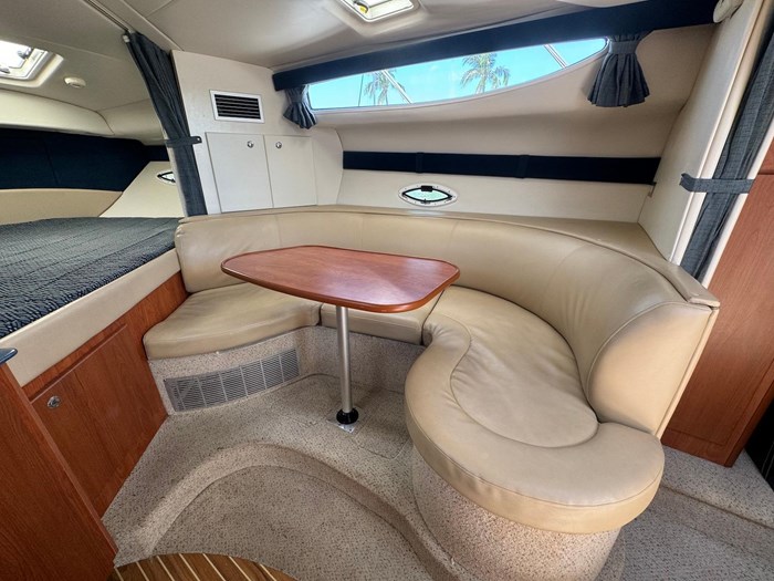 2006 Bayliner 305 Photo 14 sur 19