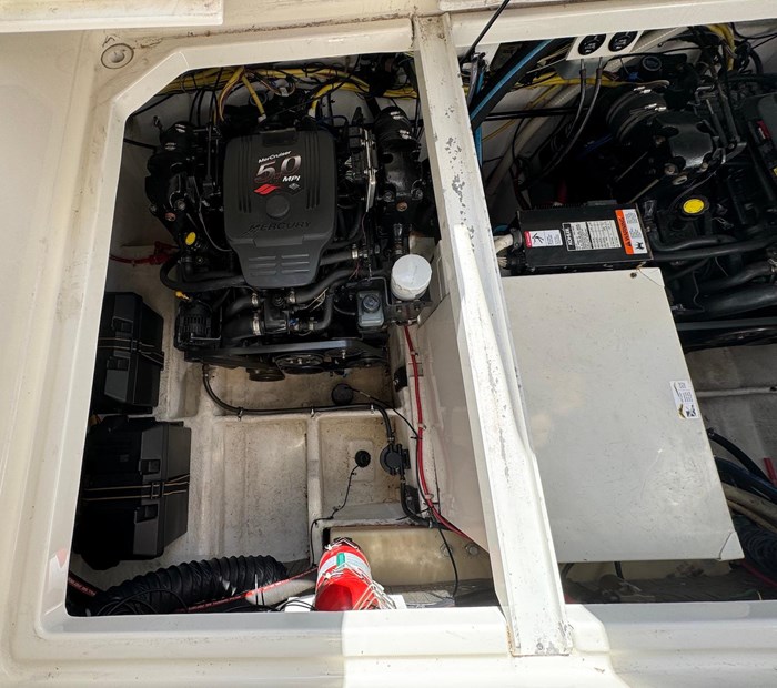 2006 Bayliner 305 Photo 18 sur 19