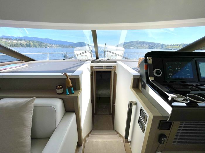 2023 Prestige F-Line:520 Fly Photo 12 sur 29