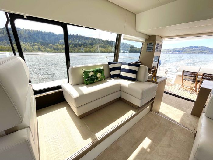 2023 Prestige F-Line:520 Fly Photo 9 sur 29