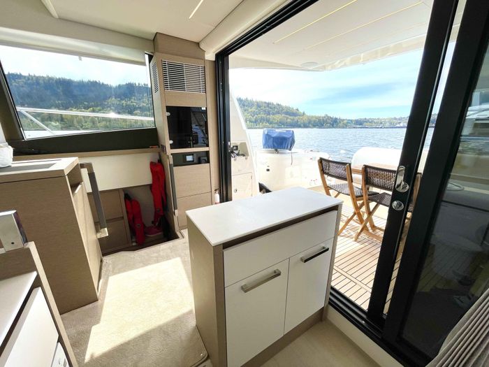 2023 Prestige F-Line:520 Fly Photo 5 sur 29